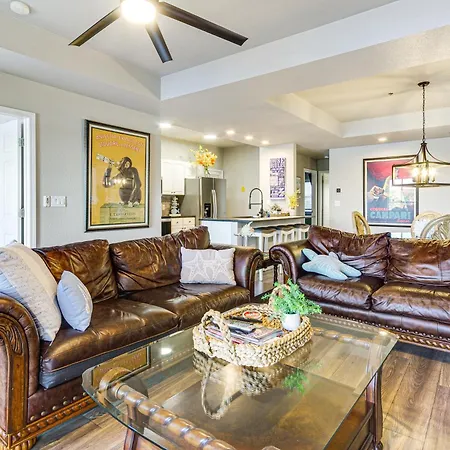 Waterfront Lake Ozark Condo With Deck And Pools